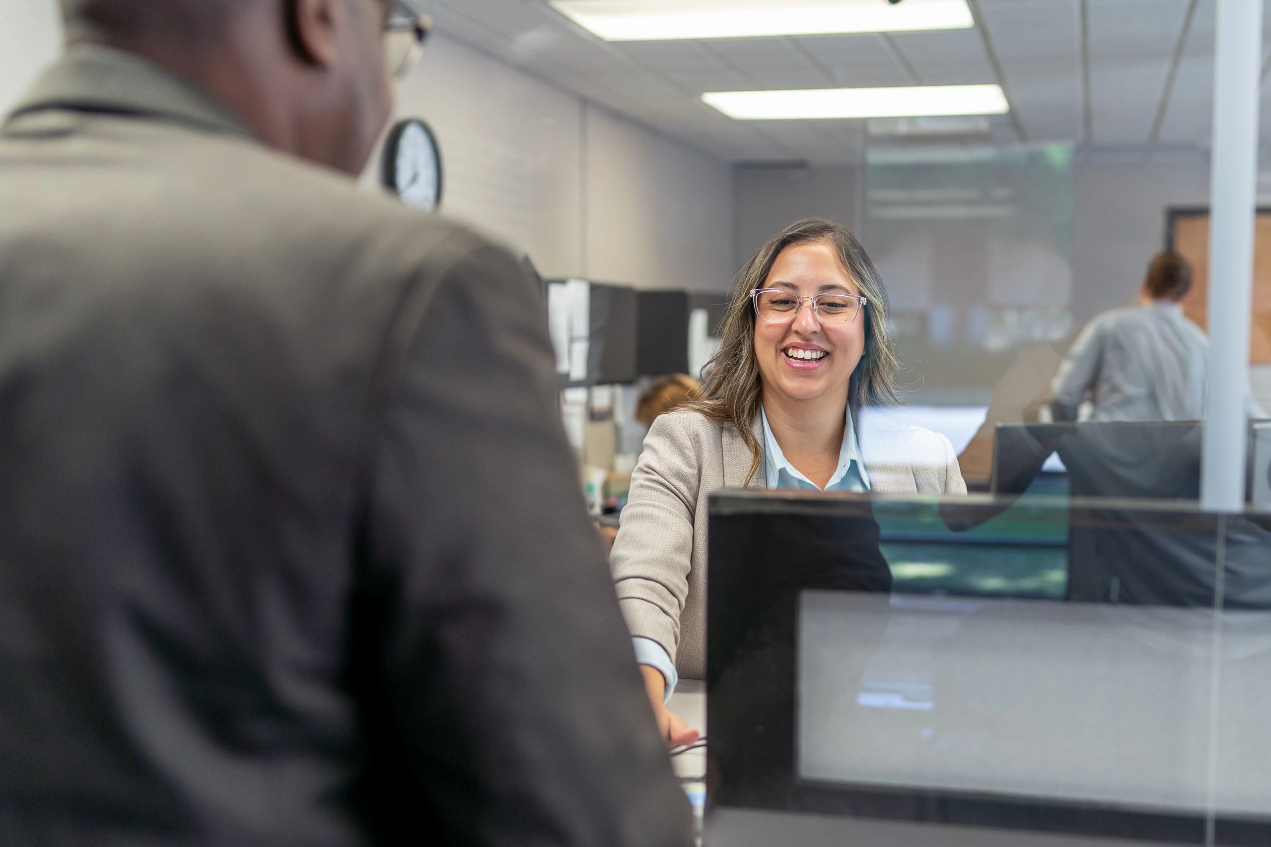 customer service desk auto title office